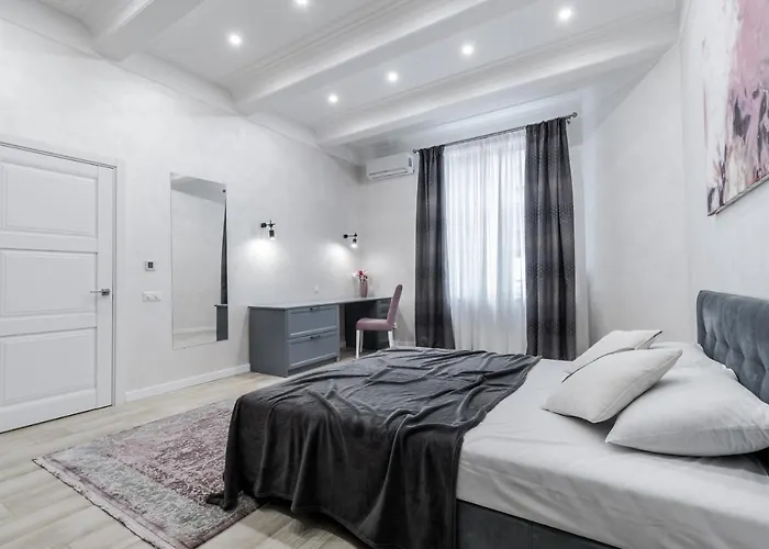 아파트 Inshiapartments On Lysenka Str *