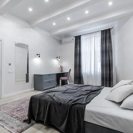 Апартаменты Inshiapartments On Lysenka Str *